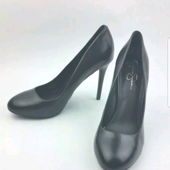 Jessica Simpson Shoes - Jessica Simpson black pumps
